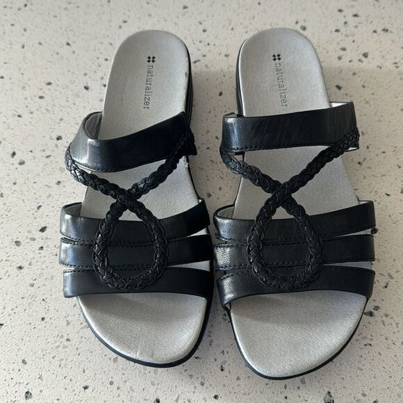 Naturalizer JEFFERS Women’s Black Leather Slides Sandals Shoes Size 9.5 EUC - Picture 2 of 11